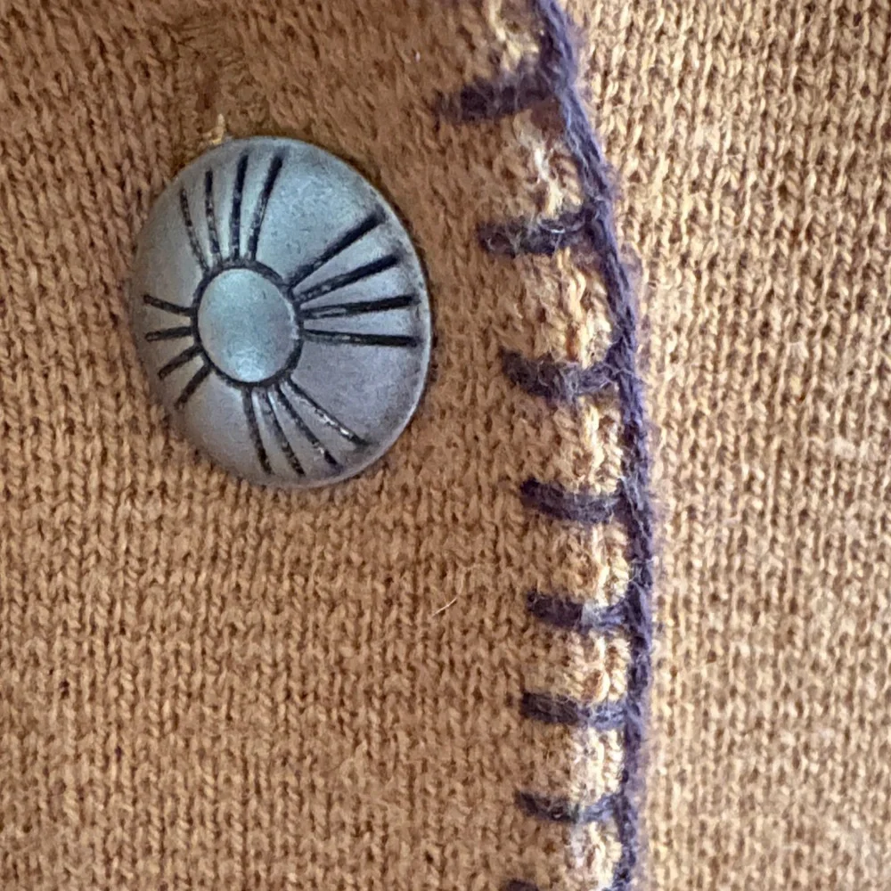 Pendleton Tan Embroidered Women's Cardigan - Picture 6 of 11